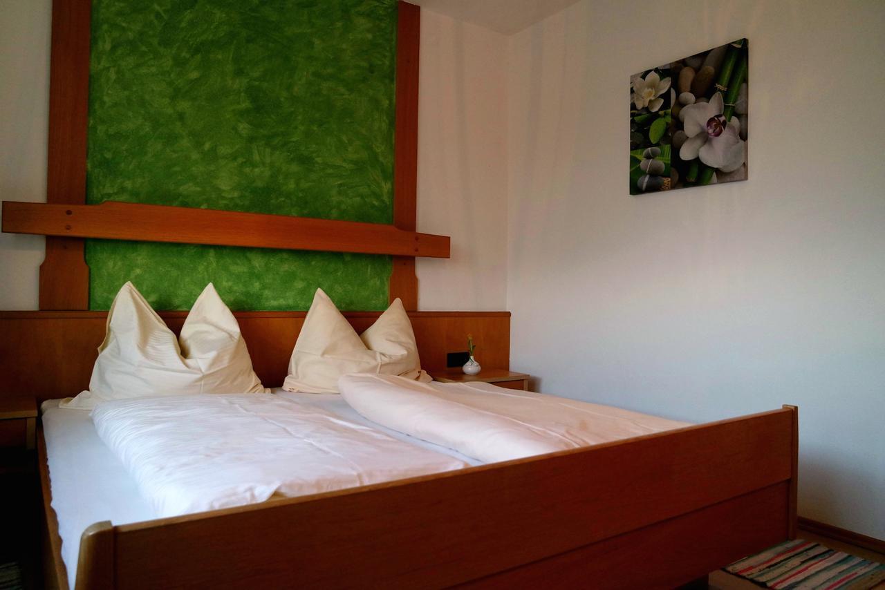 Gasthof Zum Kirchenwirt Hotel Schardenberg Ngoại thất bức ảnh