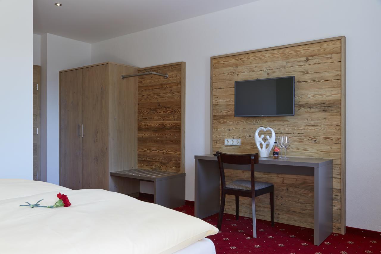 Gasthof Zum Kirchenwirt Hotel Schardenberg Ngoại thất bức ảnh