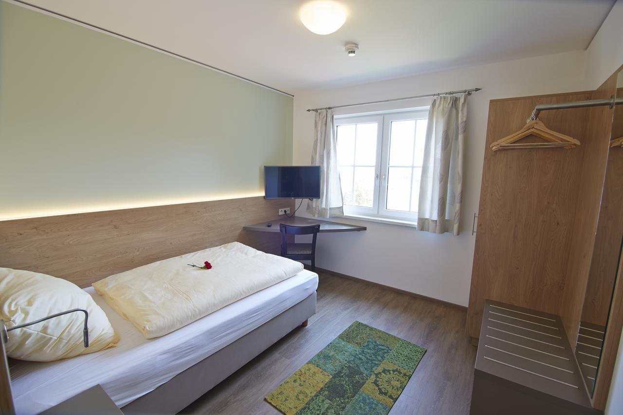 Gasthof Zum Kirchenwirt Hotel Schardenberg Ngoại thất bức ảnh